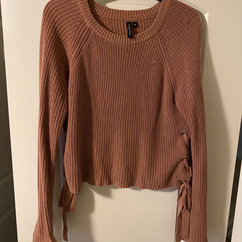 Knit sweater